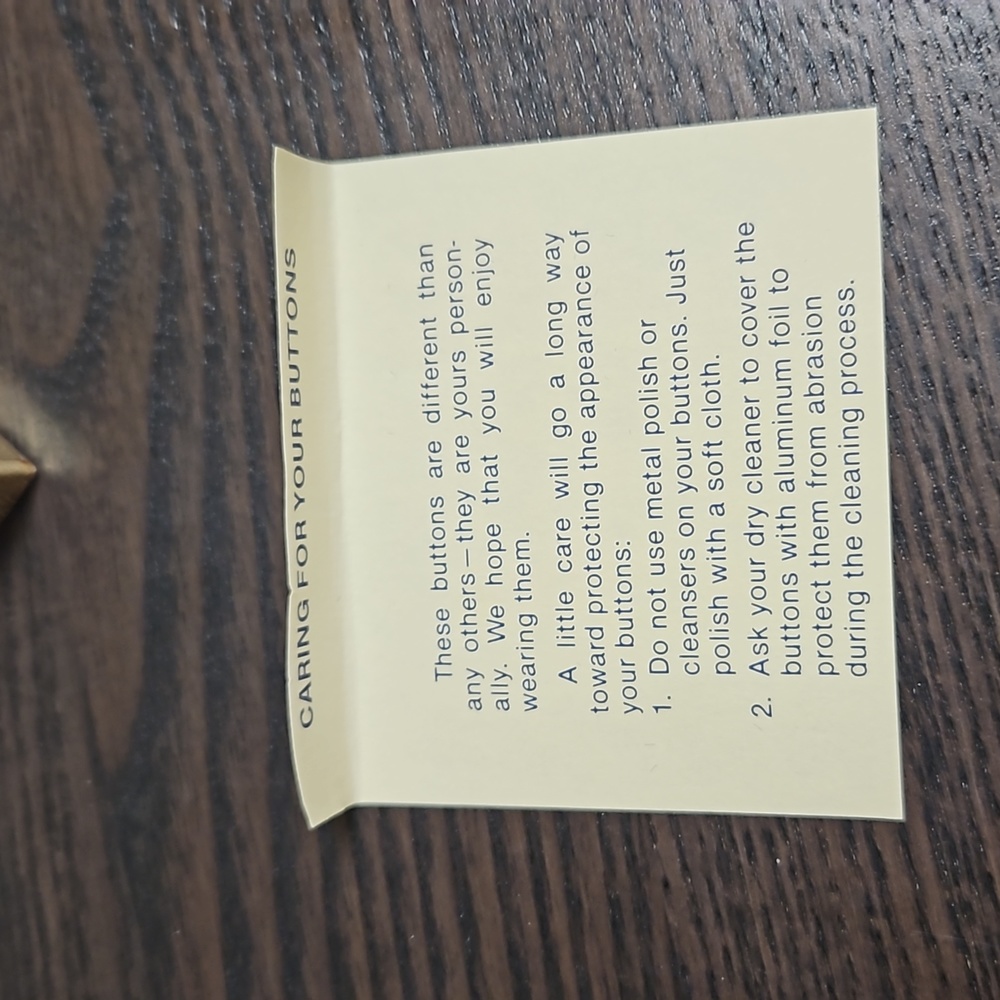 Buttons - Picture 5 of 7
